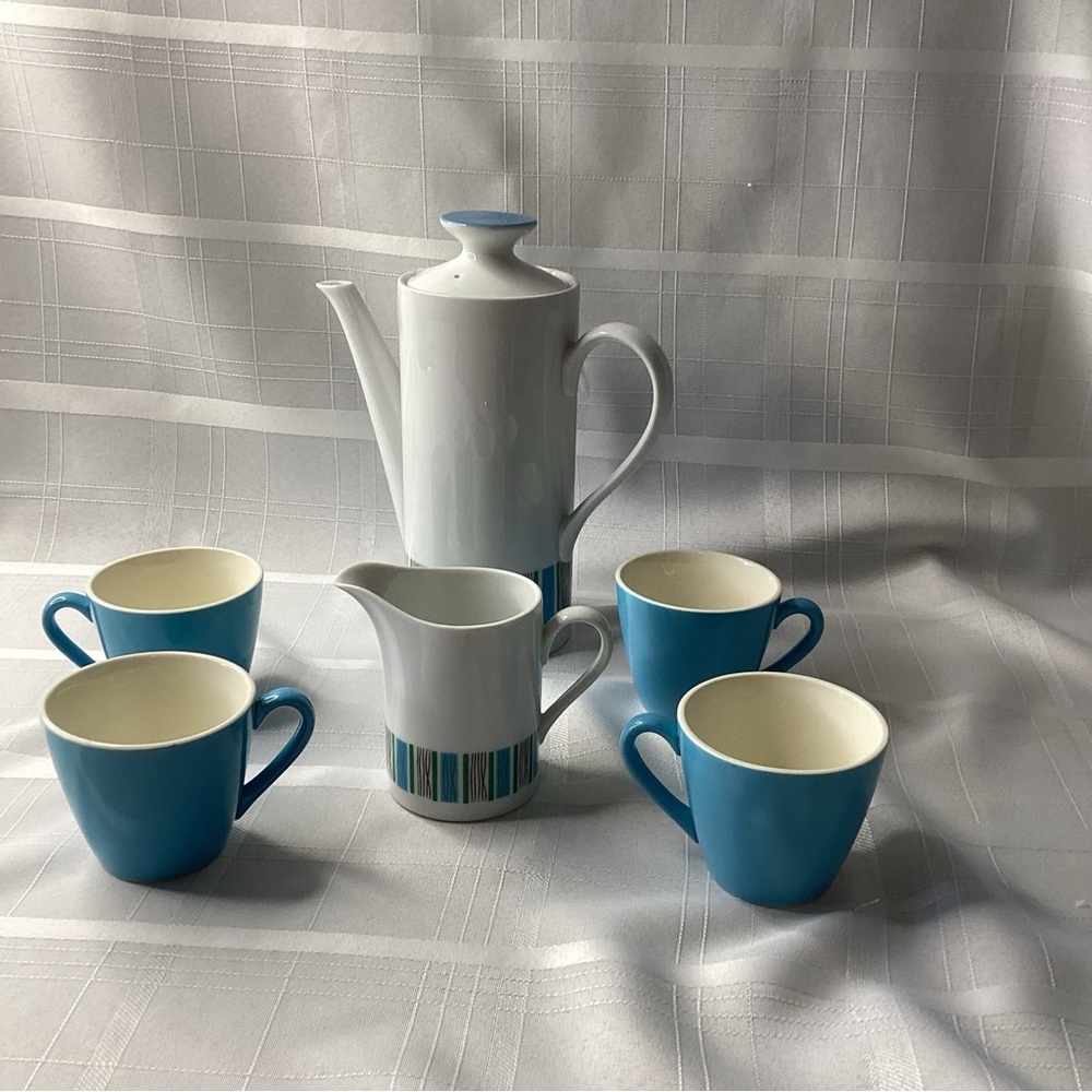 Seven piece coffee/tea set vintage sky blue retro 1960s